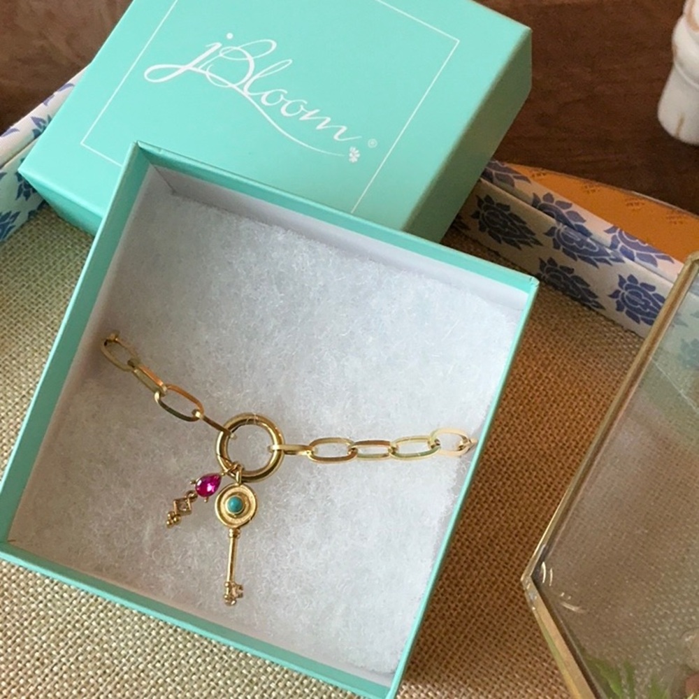 New jbloom Gold Chain Charm Bracelet (adjustable length)